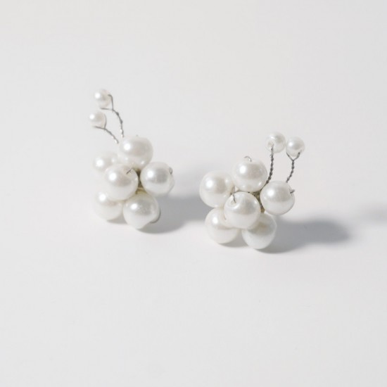 Pearl Daisy Studs